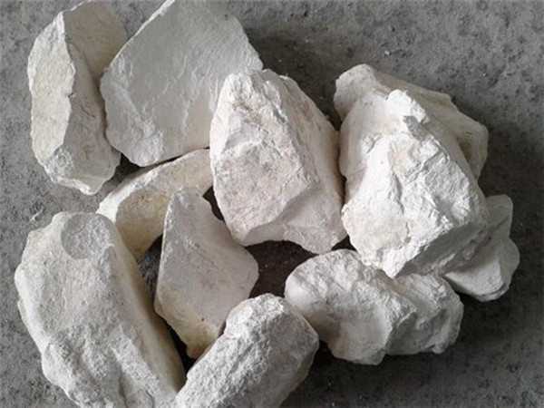 氧化鈣不能和哪些物質(zhì)混用？具體原因分析